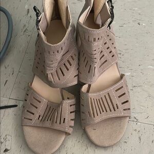 Women's Tan Sandals